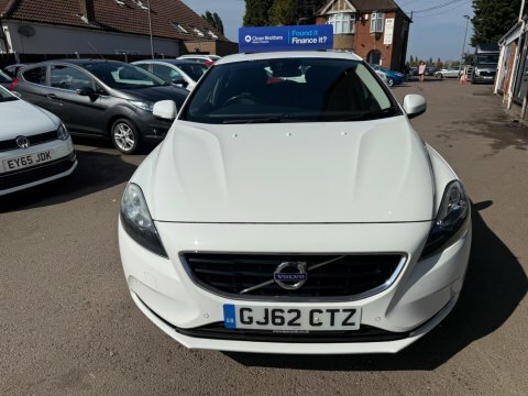 Volvo V40 1.6 T3 Se #2