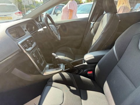 Volvo V40 Hatchback Red #35