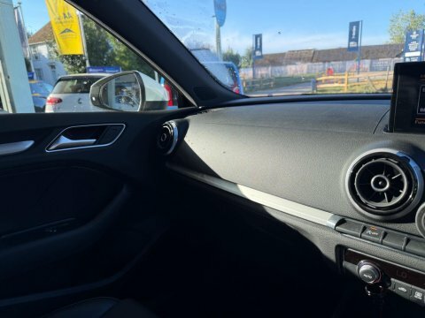 Audi A3 2.0 Tdi S FX64RJZ  #6