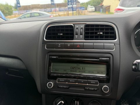 Volkswagen Polo S Ac 70 Black #14