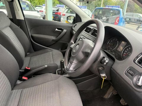 Volkswagen Polo S Ac 70 Black #8