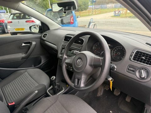 Volkswagen Polo S Ac 70 Black #11