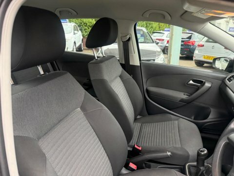 Volkswagen Polo S Ac 70 Black #10