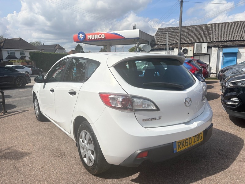 Mazda 3 S RK60ZBG White #5