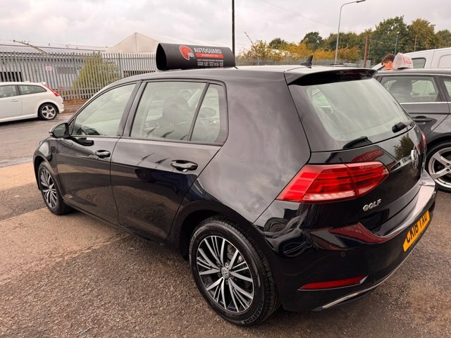 Volkswagen Golf Tsi Se Nav Hatchback CK18TXO Black #6