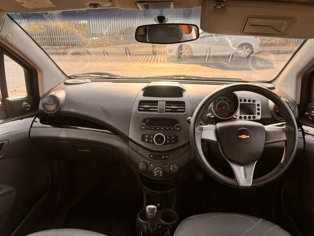 Chevrolet Spark Plus Silver #12