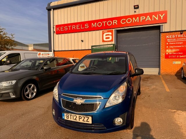 Chevrolet Spark Plus Silver #9