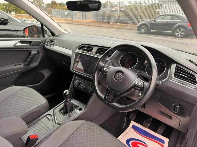 Volkswagen Tiguan Tdi Se Navigation Suv Grey #3