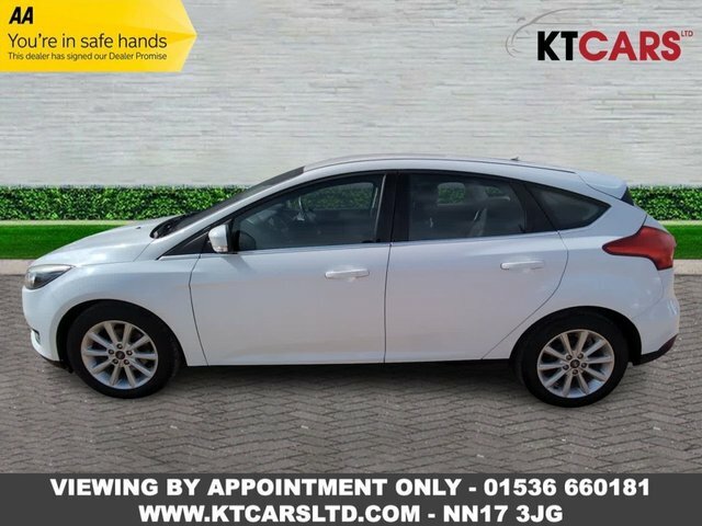 Ford Focus Tdci Titanium Hatchback AK15DXT White #2