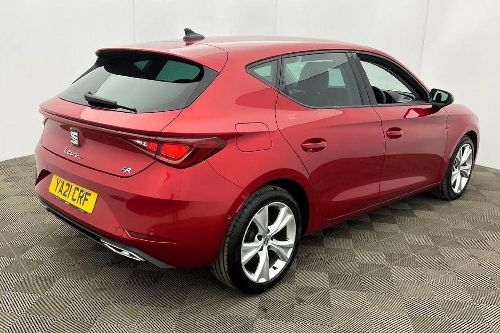 Seat Leon Hatchback 1.5 Tsi Evo Fr 202121 YA21CRF Red #2