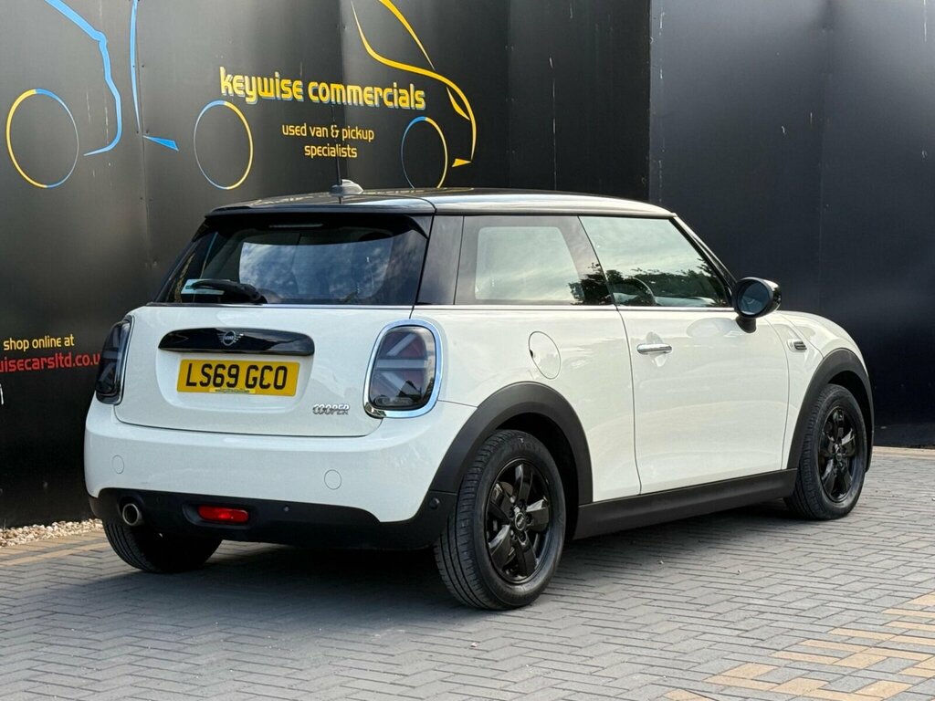 Mini Hatch 1.5 Cooper Classic Steptronic Euro 6 Ss LS69GCO White #5