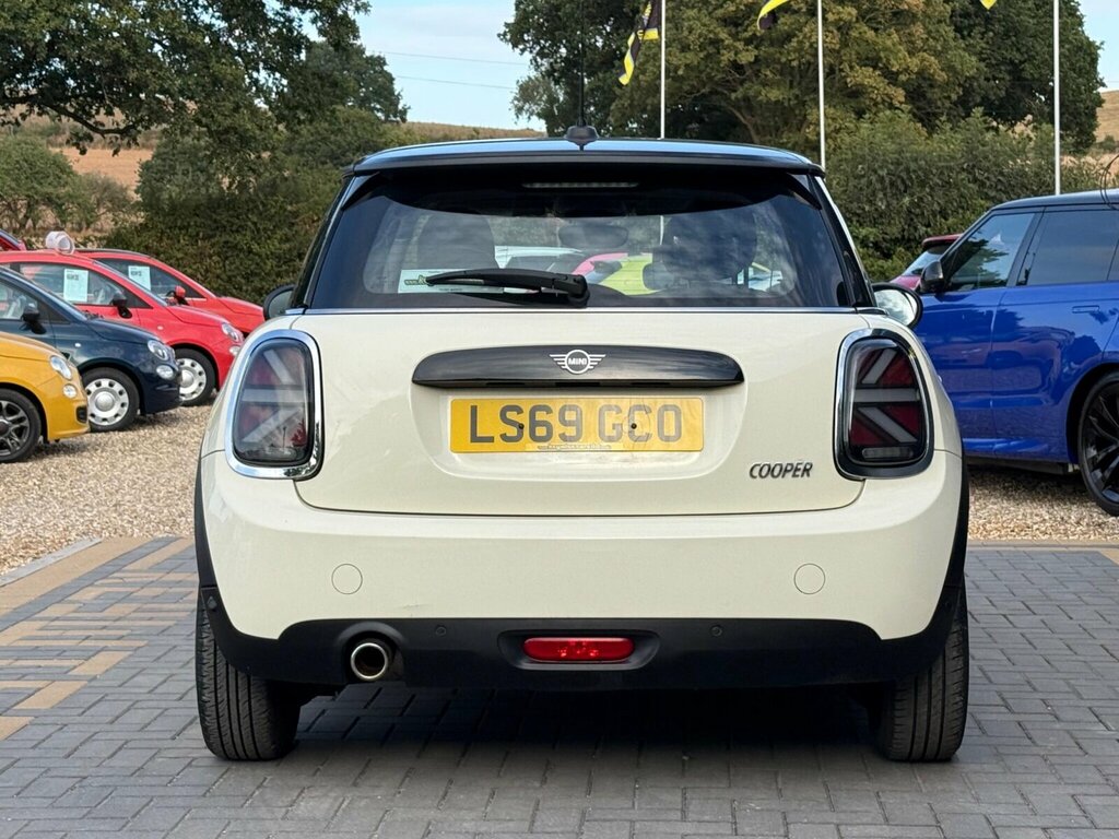 Mini Hatch 1.5 Cooper Classic Steptronic Euro 6 Ss LS69GCO White #4