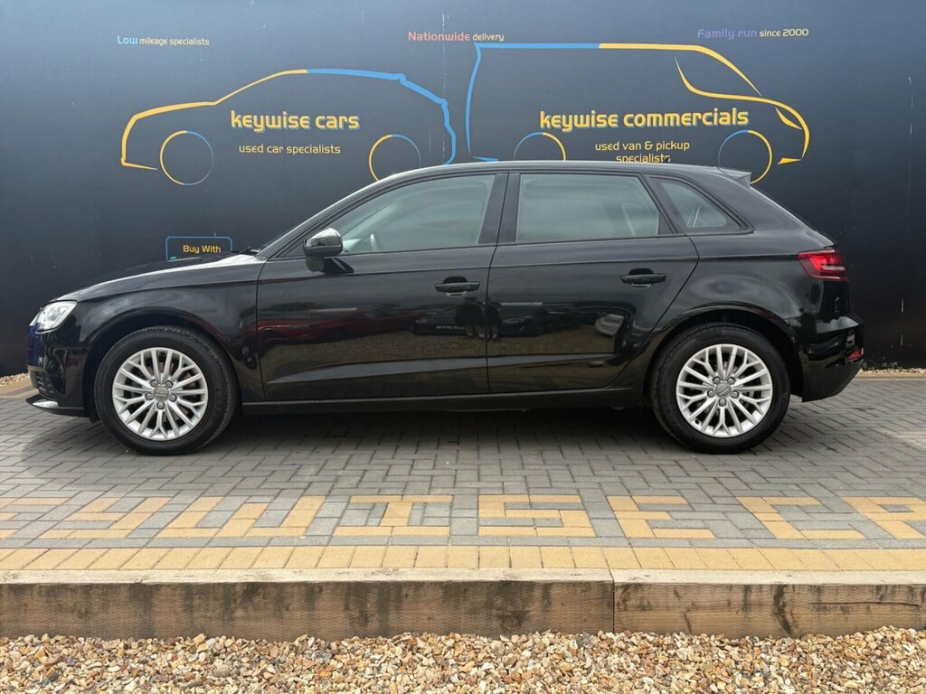 Audi A3 1.6 Tdi Se Technik Sportback Euro 6 Ss Black #2