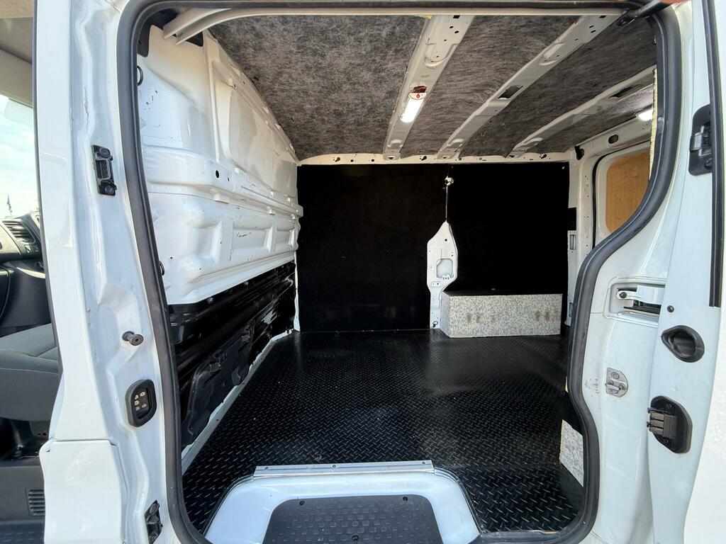 Renault Trafic 2.0 Sl28 Sport Energy Dci 120 Bhp Silver #16