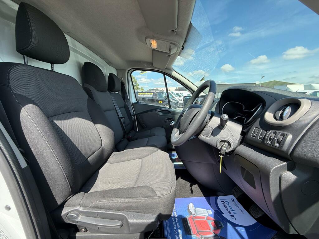 Renault Trafic 2.0 Sl28 Sport Energy Dci 120 Bhp Silver #11