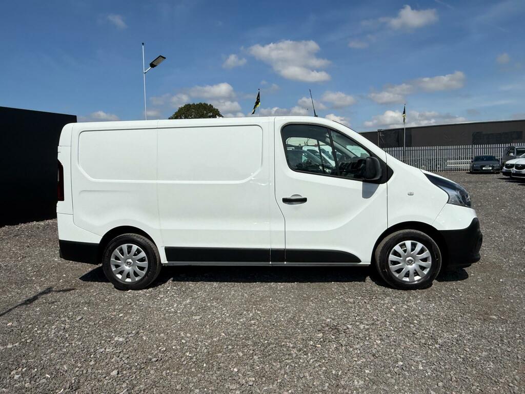 Renault Trafic 2.0 Sl28 Sport Energy Dci 120 Bhp Silver #7