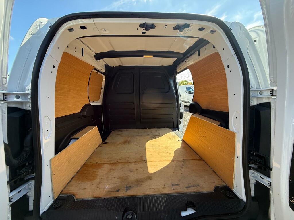 Renault Kangoo Start White #16