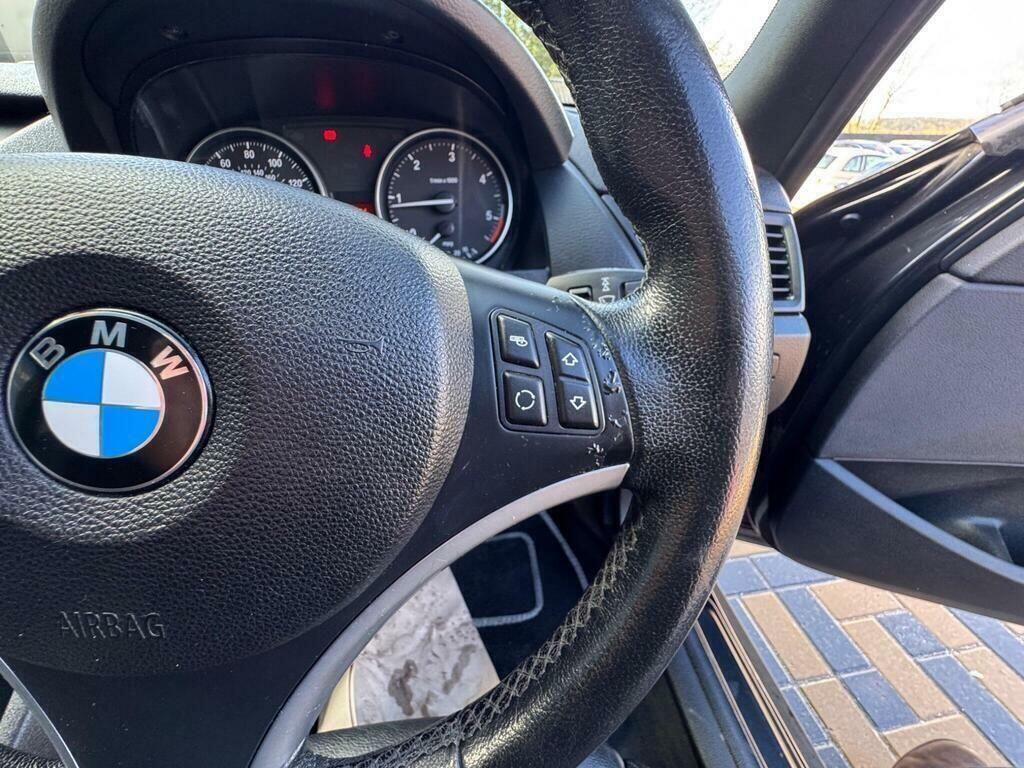 BMW X1 Se Red #24