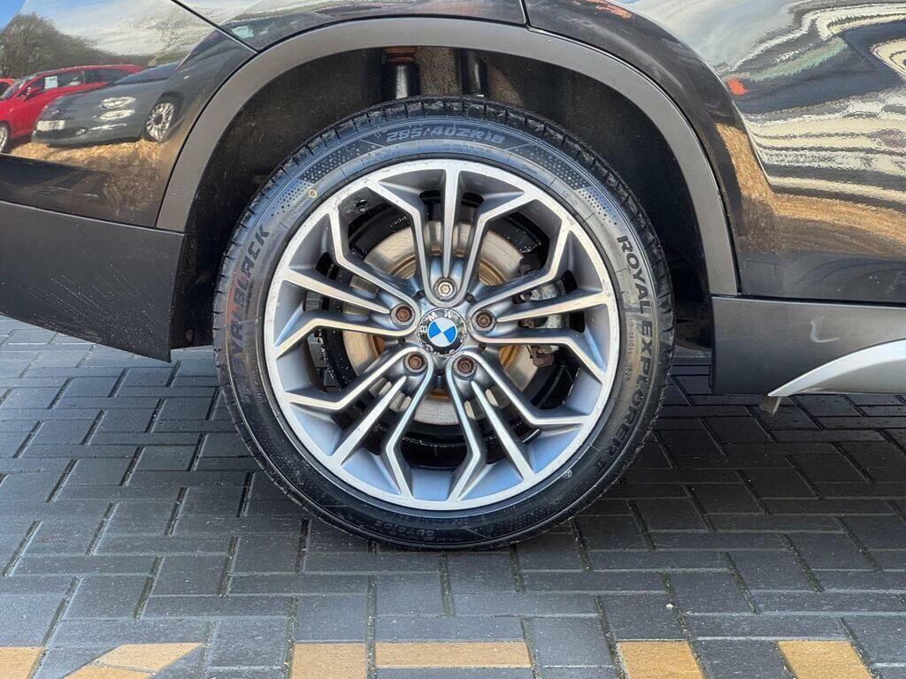 BMW X1 Se Red #9