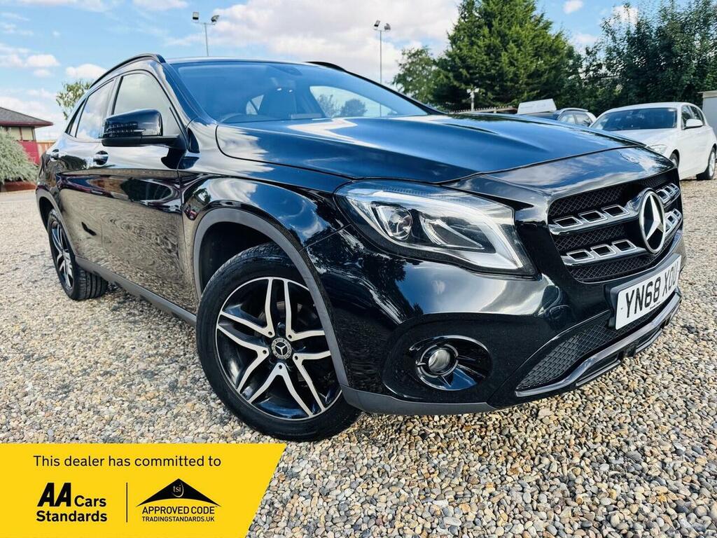 Mercedes-Benz GLA Class 1.6 Gla180 Urban Edition Euro 6 Ss Black