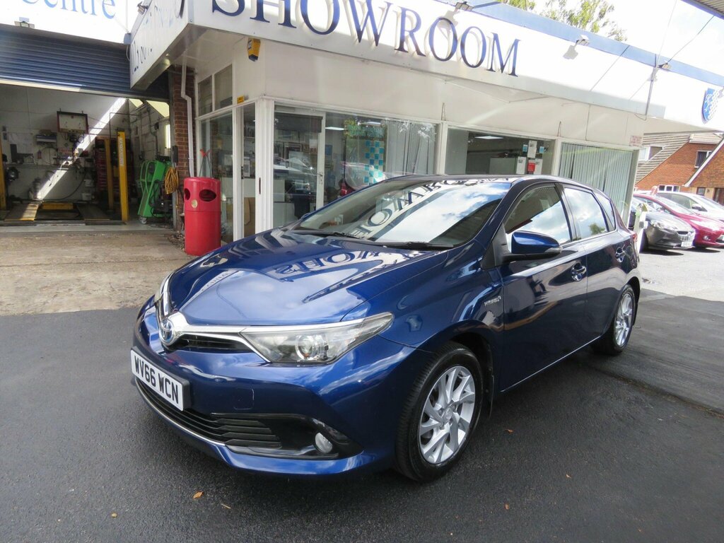Toyota Auris 1.8 Vvt-h Business Edition Cvt Euro 6 Ss Blue