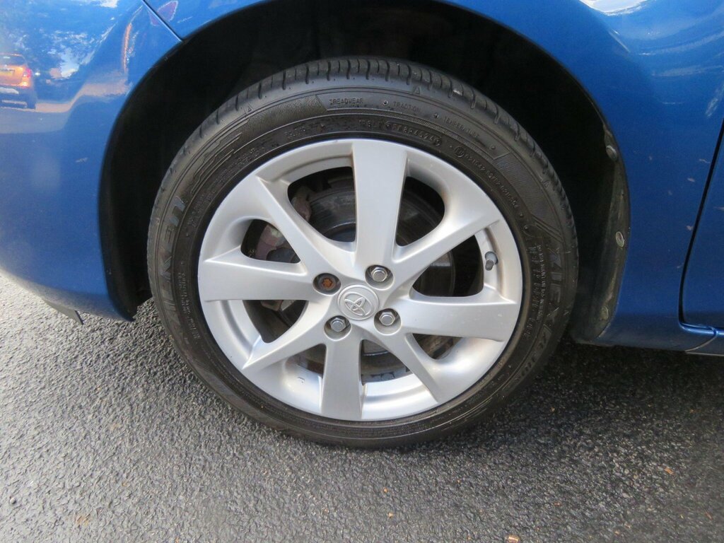 Toyota Yaris 1.5 Vvt-i Hybrid Trend Cvt - Zero Tax - Blueto White #12