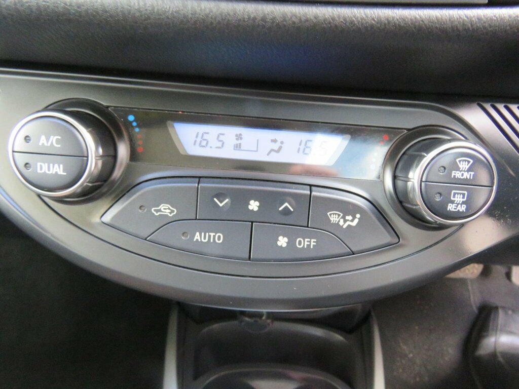 Toyota Yaris 1.5 Vvt-i Hybrid Trend Cvt - Zero Tax - Blueto White #33