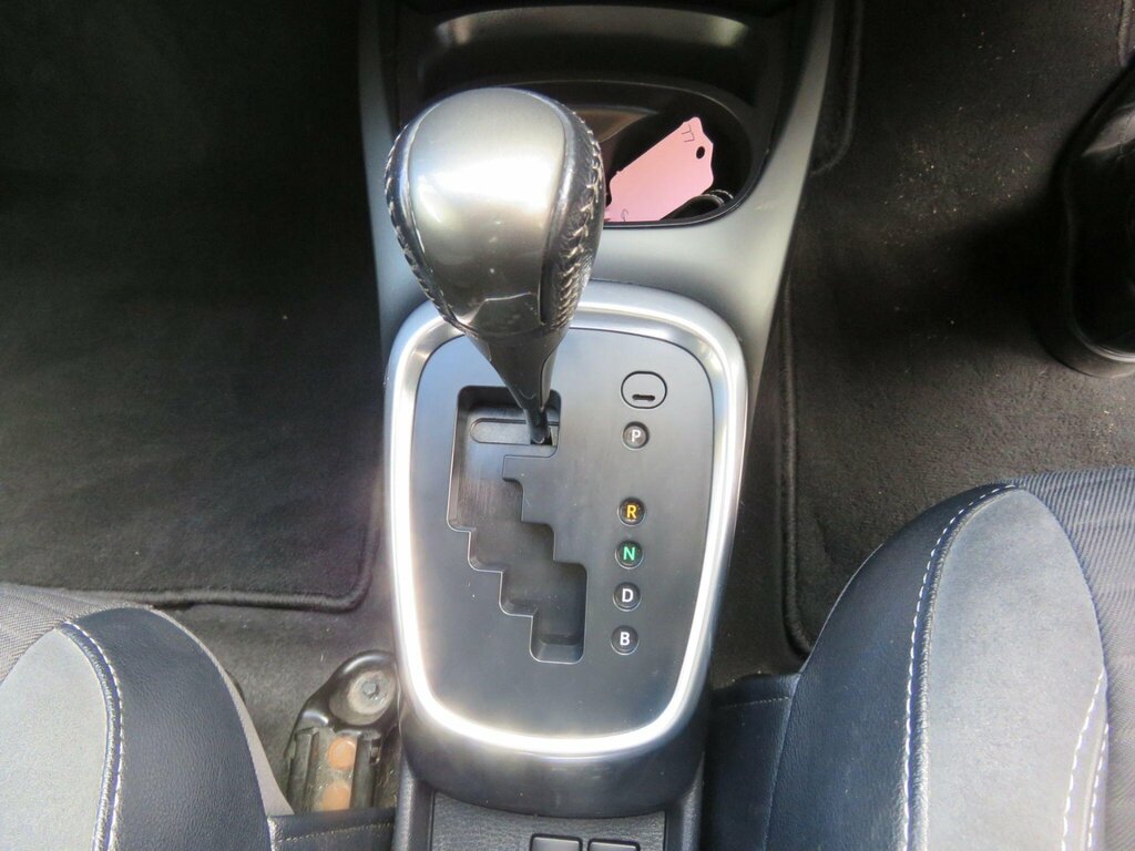 Toyota Yaris 1.5 Vvt-i Hybrid Trend Cvt - Zero Tax - Blueto White #27
