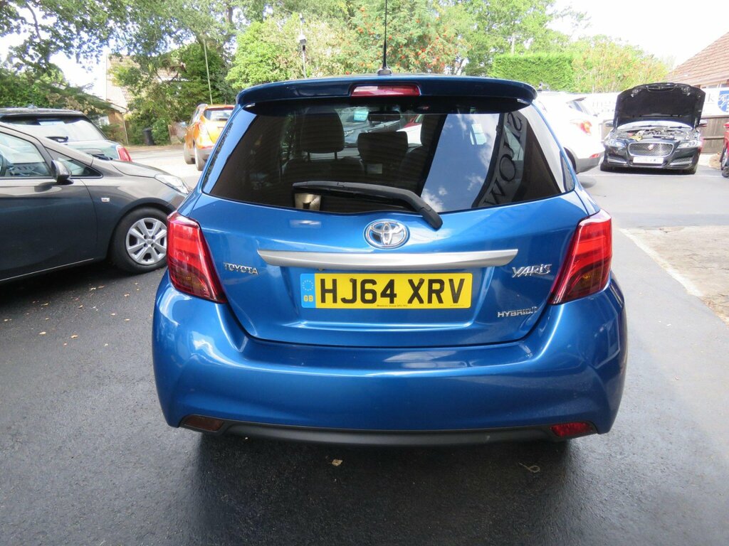 Toyota Yaris 1.5 Vvt-h Excel E-cvt Euro 6 15In Alloy Blue #4