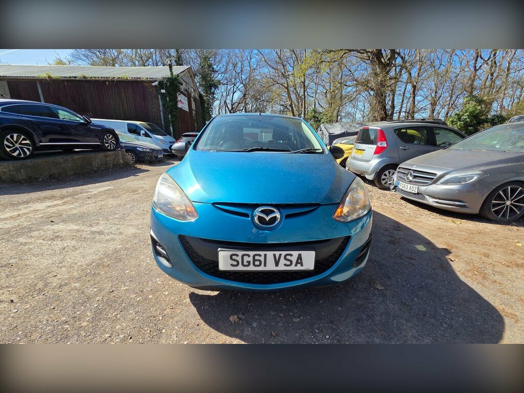 Mazda 2 1.3 Takuya Red #8