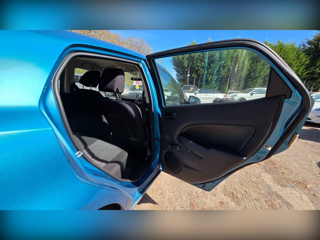 Mazda 2 1.3 Takuya Red #16