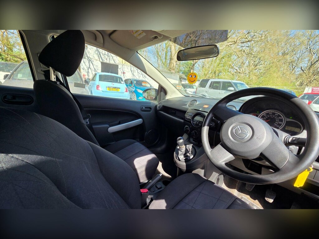 Mazda 2 1.3 Takuya Red #15