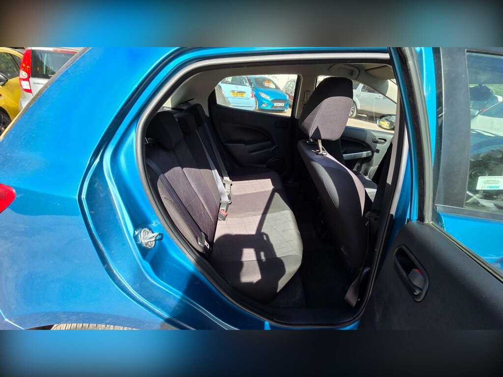 Mazda 2 1.3 Takuya Red #18