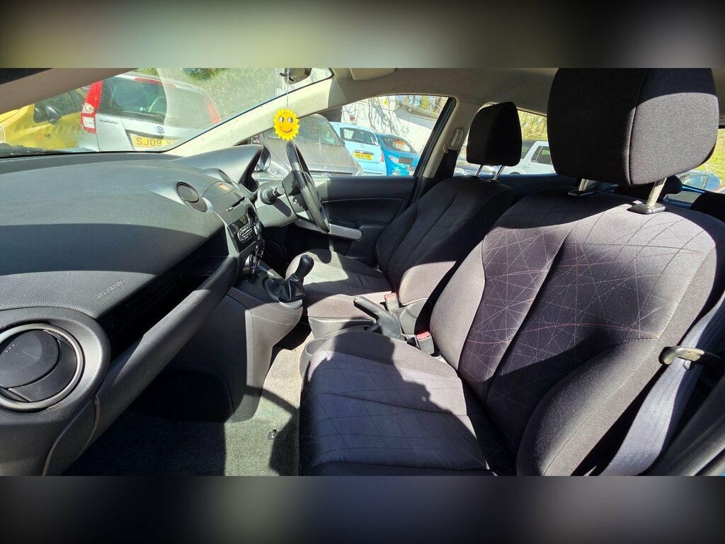 Mazda 2 1.3 Takuya Red #27