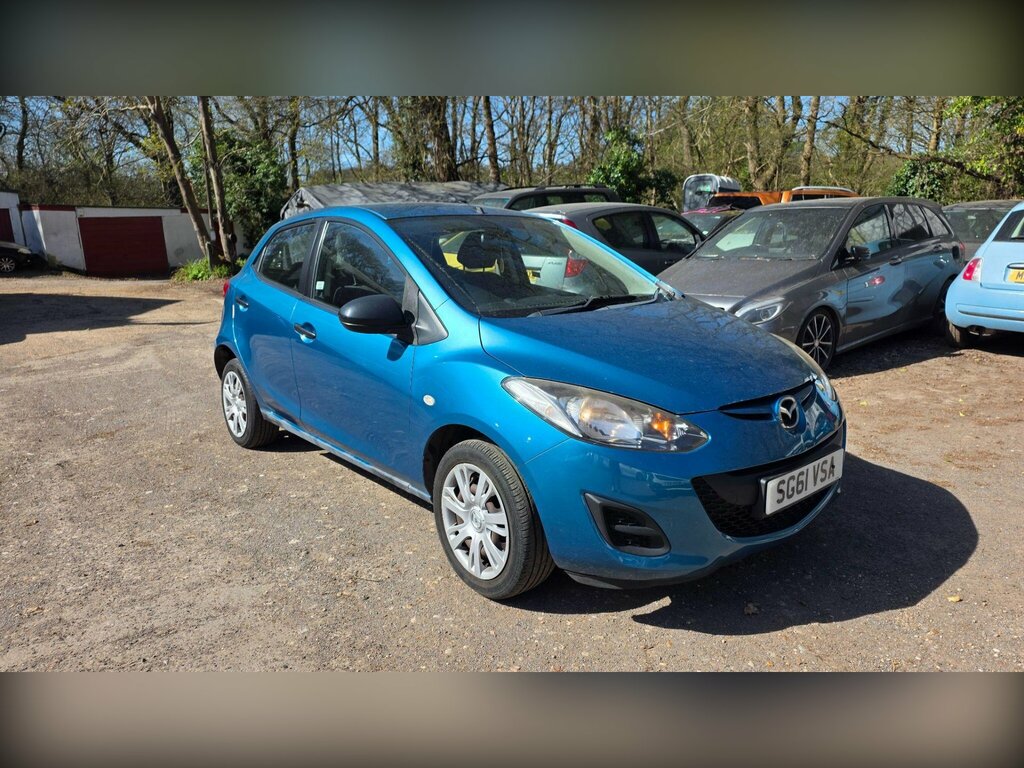 Mazda 2 1.3 Takuya Red #9