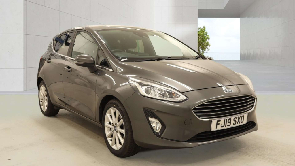 Ford Fiesta Titanium T FJ19SXO Grey