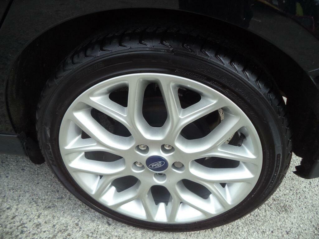 Ford Focus Titanium 5-Door Silver #22