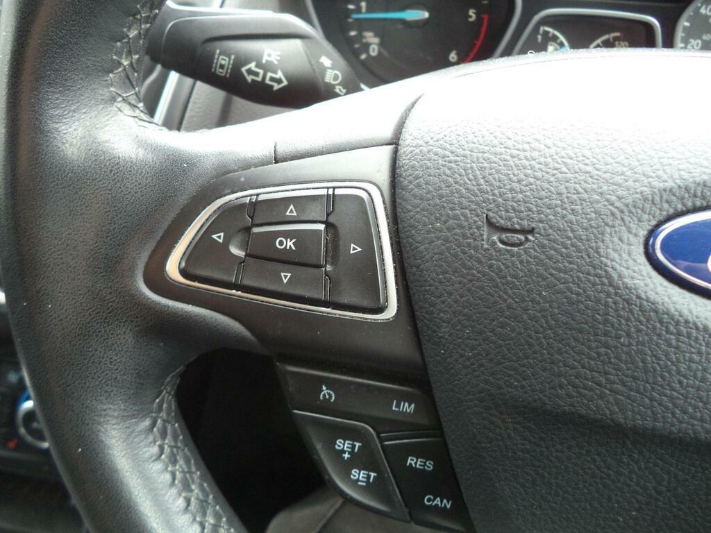 Ford Focus Titanium 5-Door Silver #42