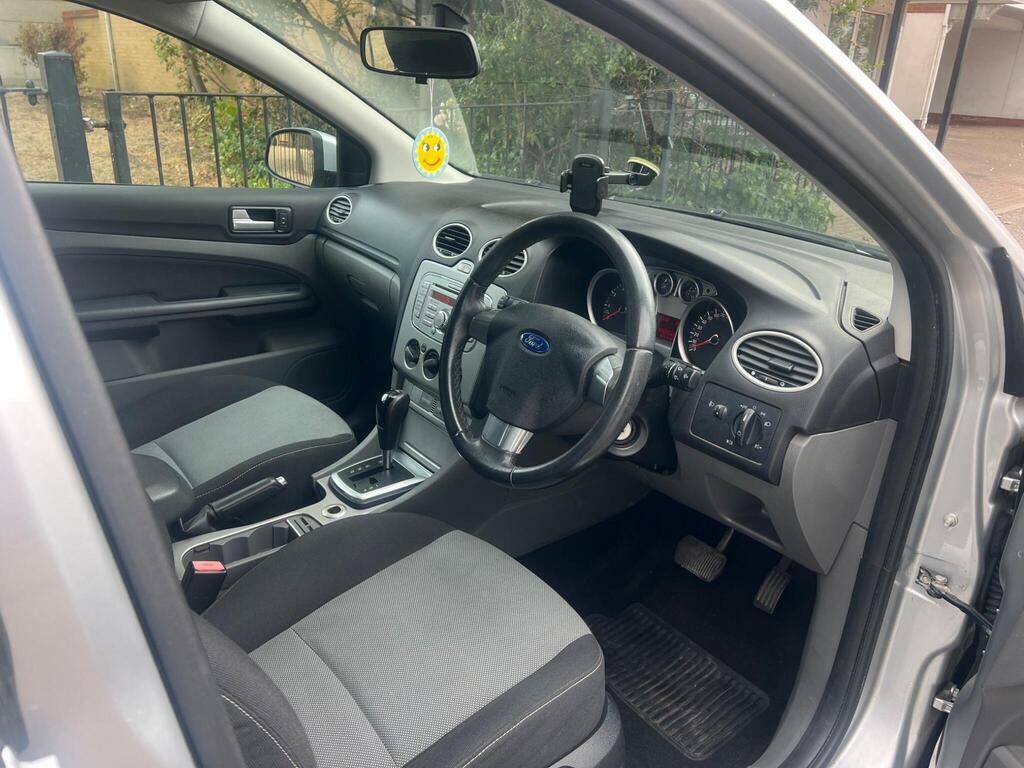 Ford Focus Hatchback Silver #14