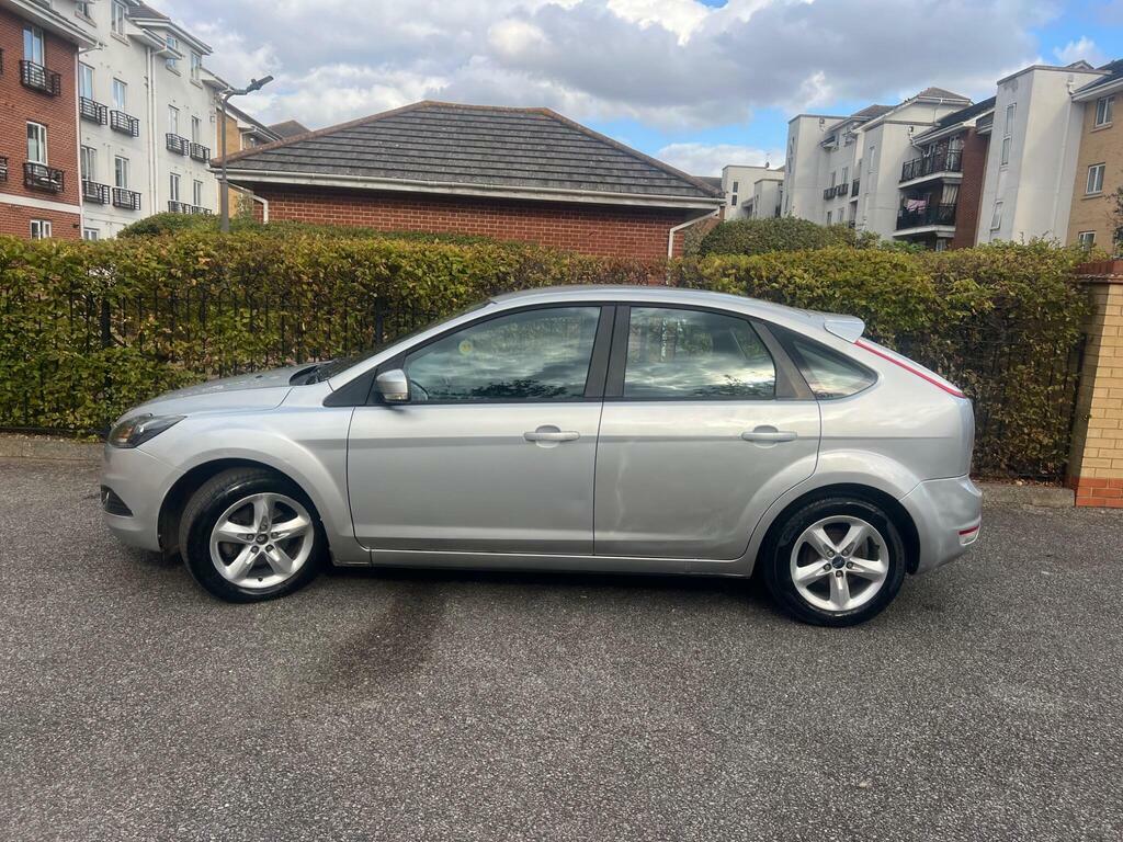 Ford Focus Hatchback Silver #49