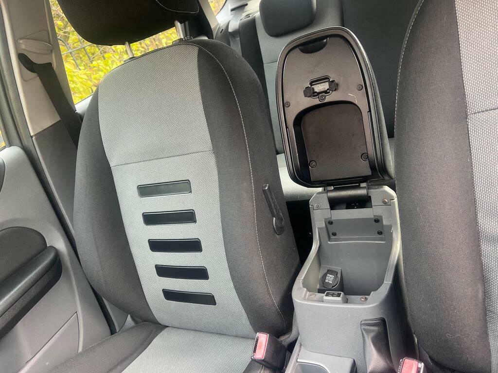 Ford Focus Hatchback Silver #53