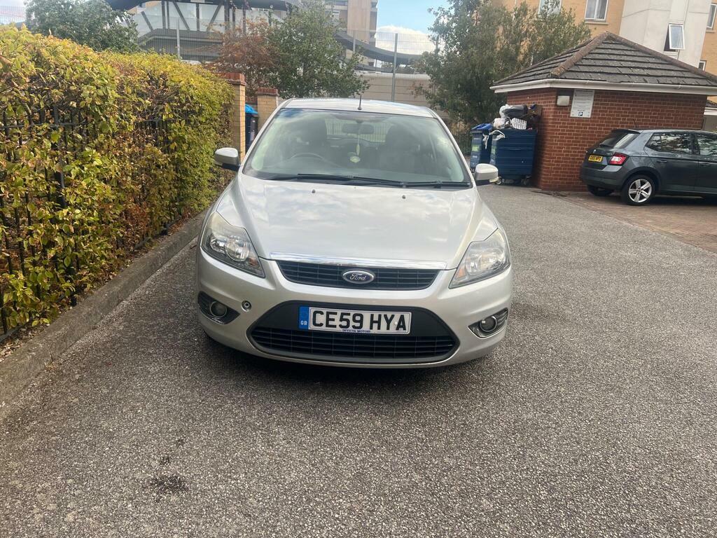 Ford Focus Hatchback Silver #40