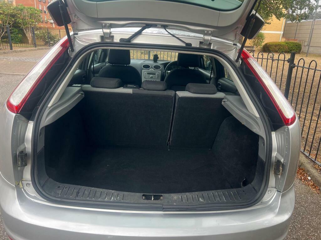 Ford Focus Hatchback Silver #22