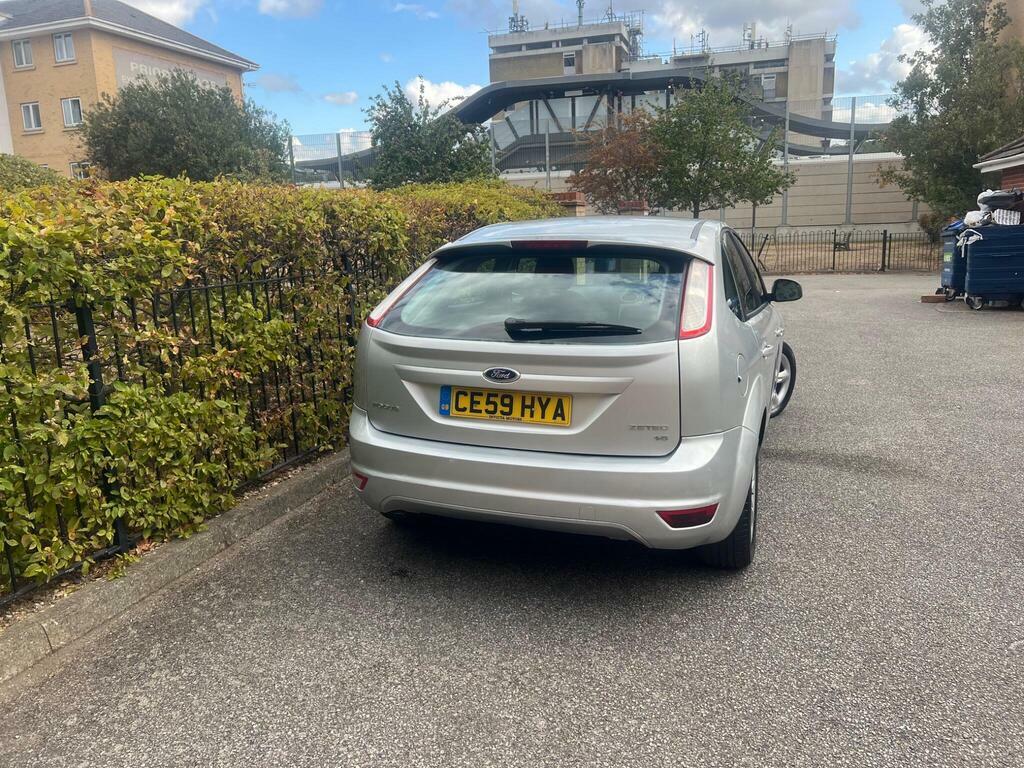 Ford Focus Hatchback Silver #51