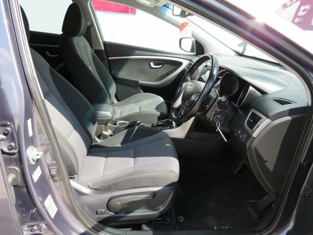 Hyundai I30 T-gdi Turbo Hatchback White #7