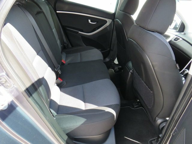 Hyundai I30 T-gdi Turbo Hatchback White #8