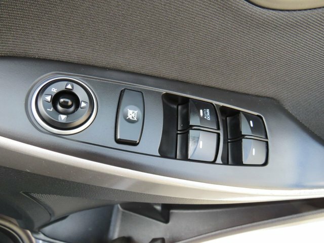 Hyundai I30 T-gdi Turbo Hatchback White #19