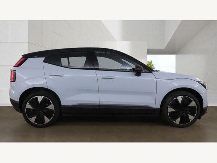 Volvo EX30 Twin Performance 69Kwh Ultra Awd Blue #4