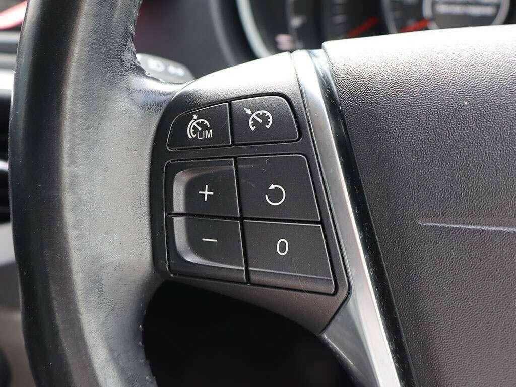 Volvo V40 2.0 D3 Se Lux Nav Hatchback Geartronic Silver #17