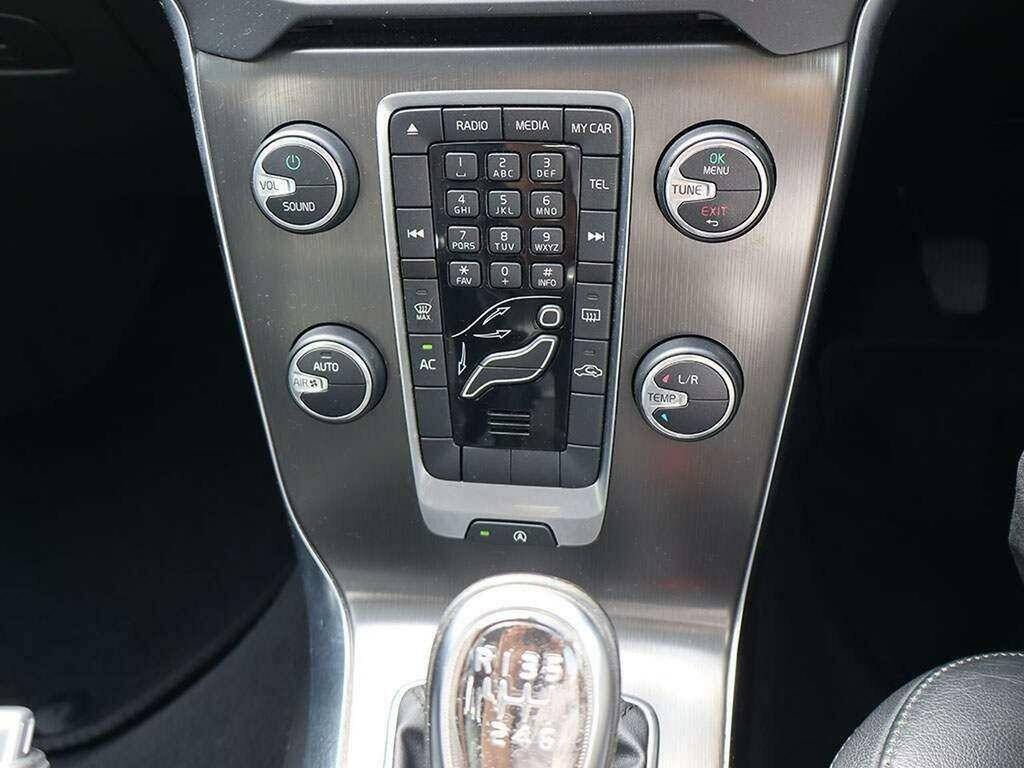 Volvo V40 2.0 D3 Se Lux Nav Hatchback Geartronic Silver #9
